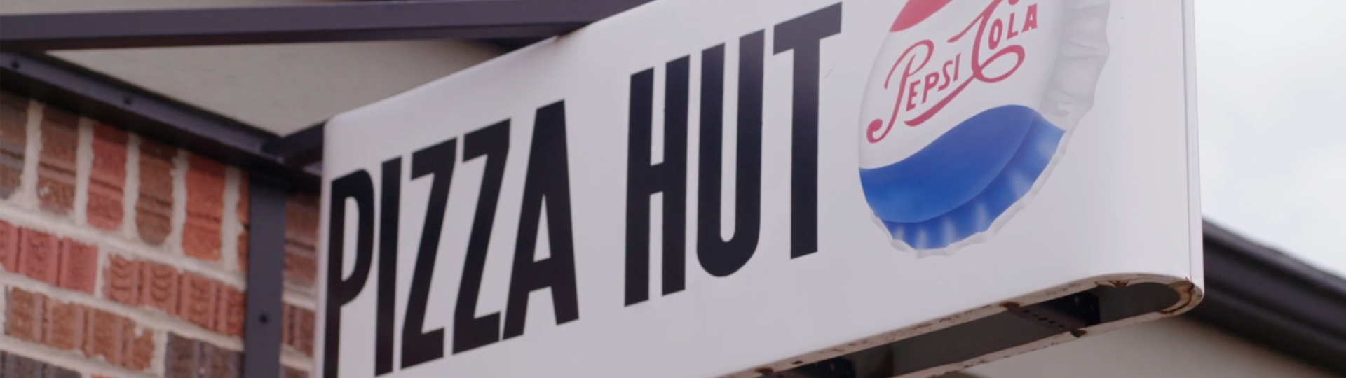 AN_PizzaHut_Image03_1920x540